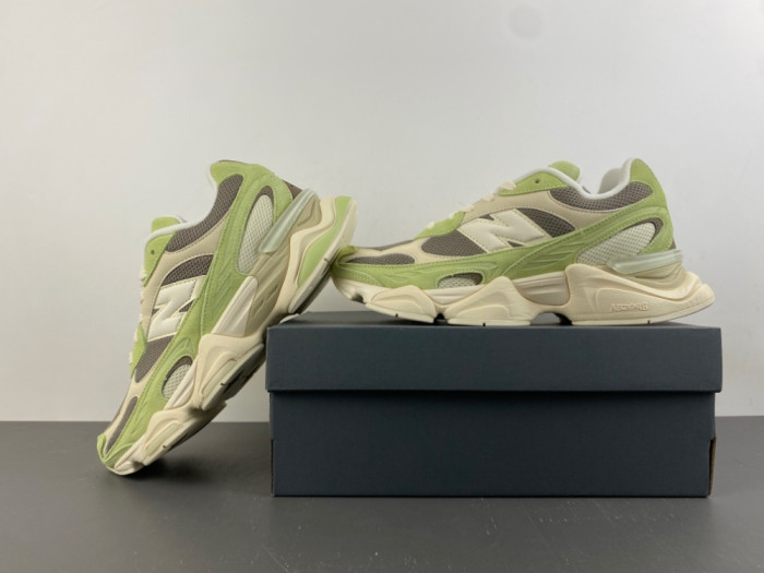 New Ba1an*e Wmns 9060R 